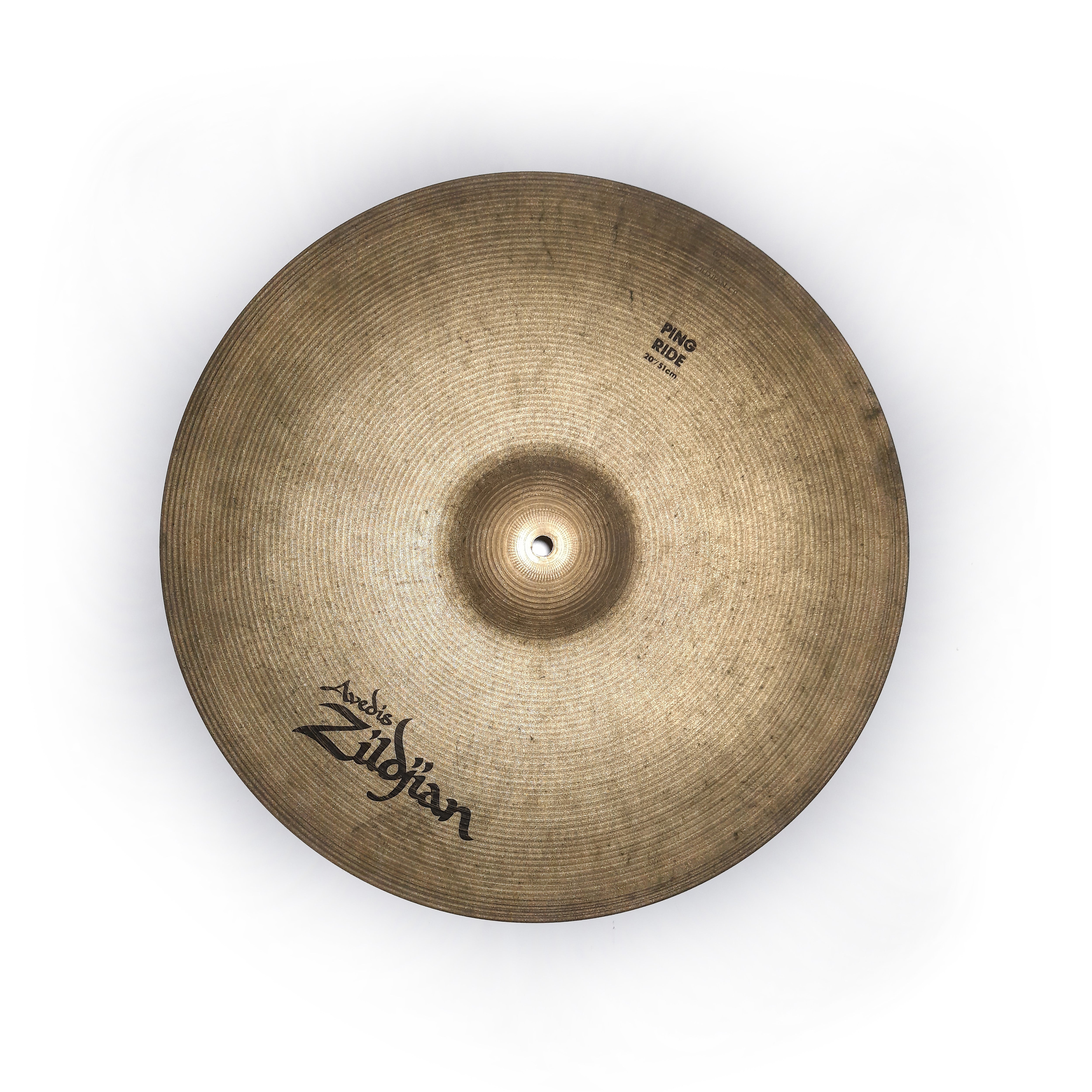 Prato Zildjian Avedis Ride 20" Seminovo