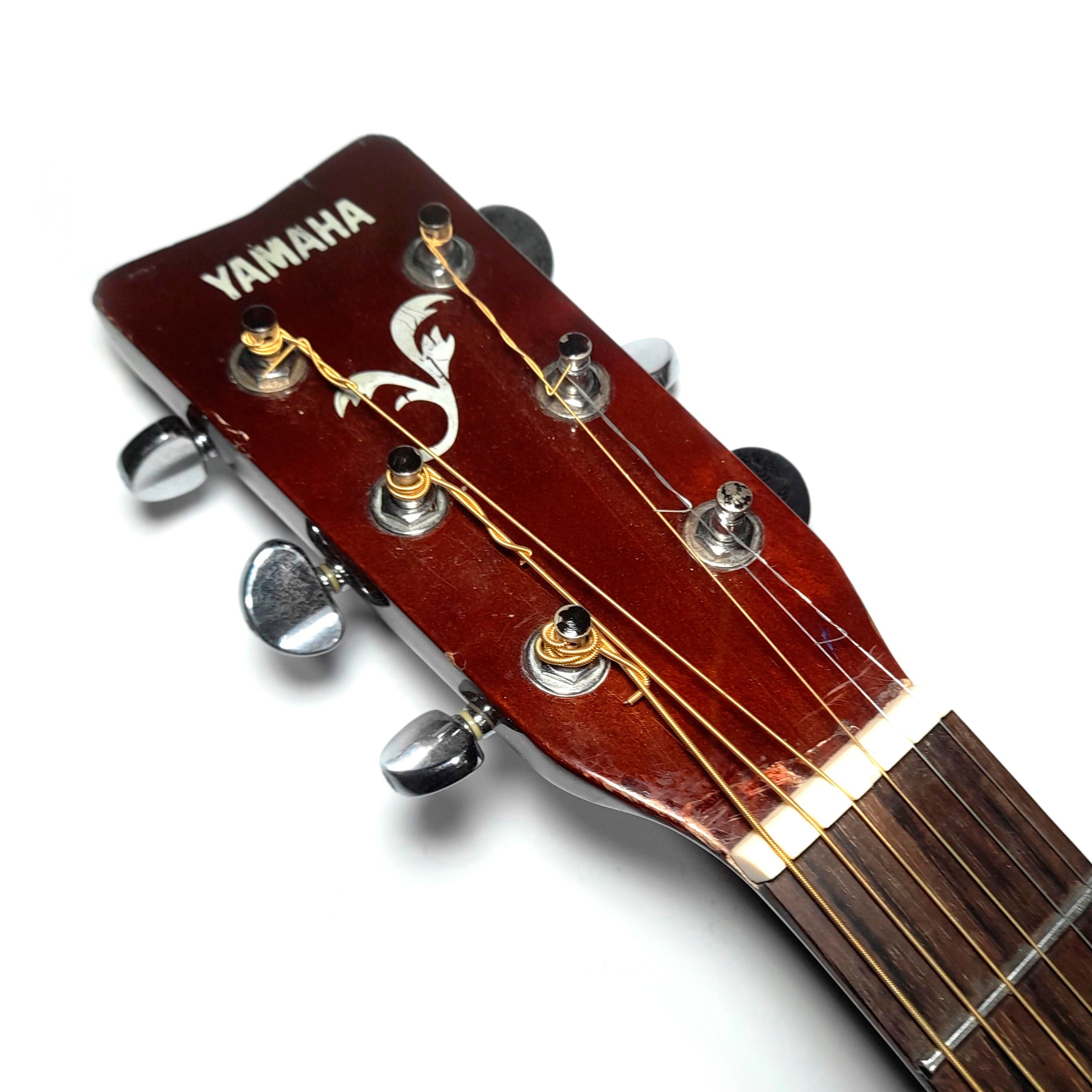 Violão Yamaha FX370C Folk Elétroacústico com Afinador (Seminovo)